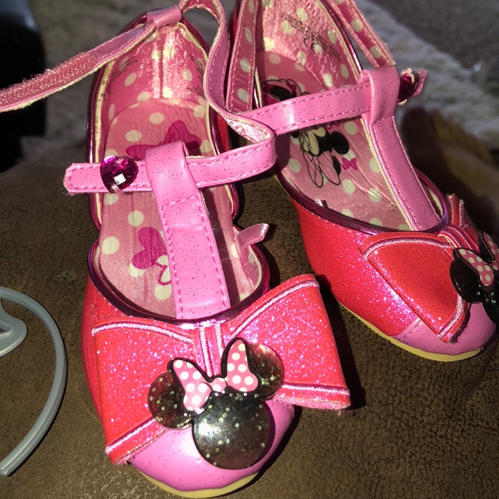 Brand new Disney Minnie Mouse shoes